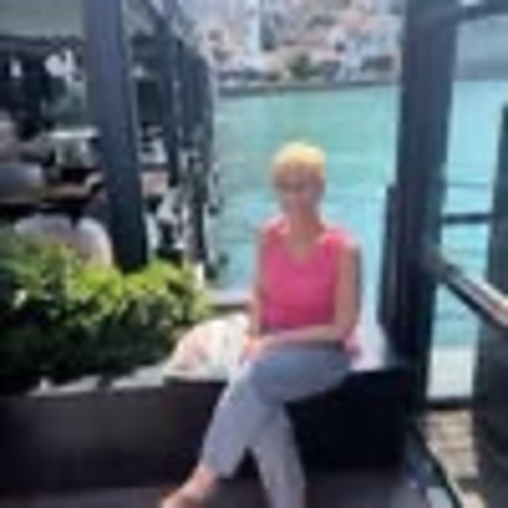 Meet your Posher, Christine